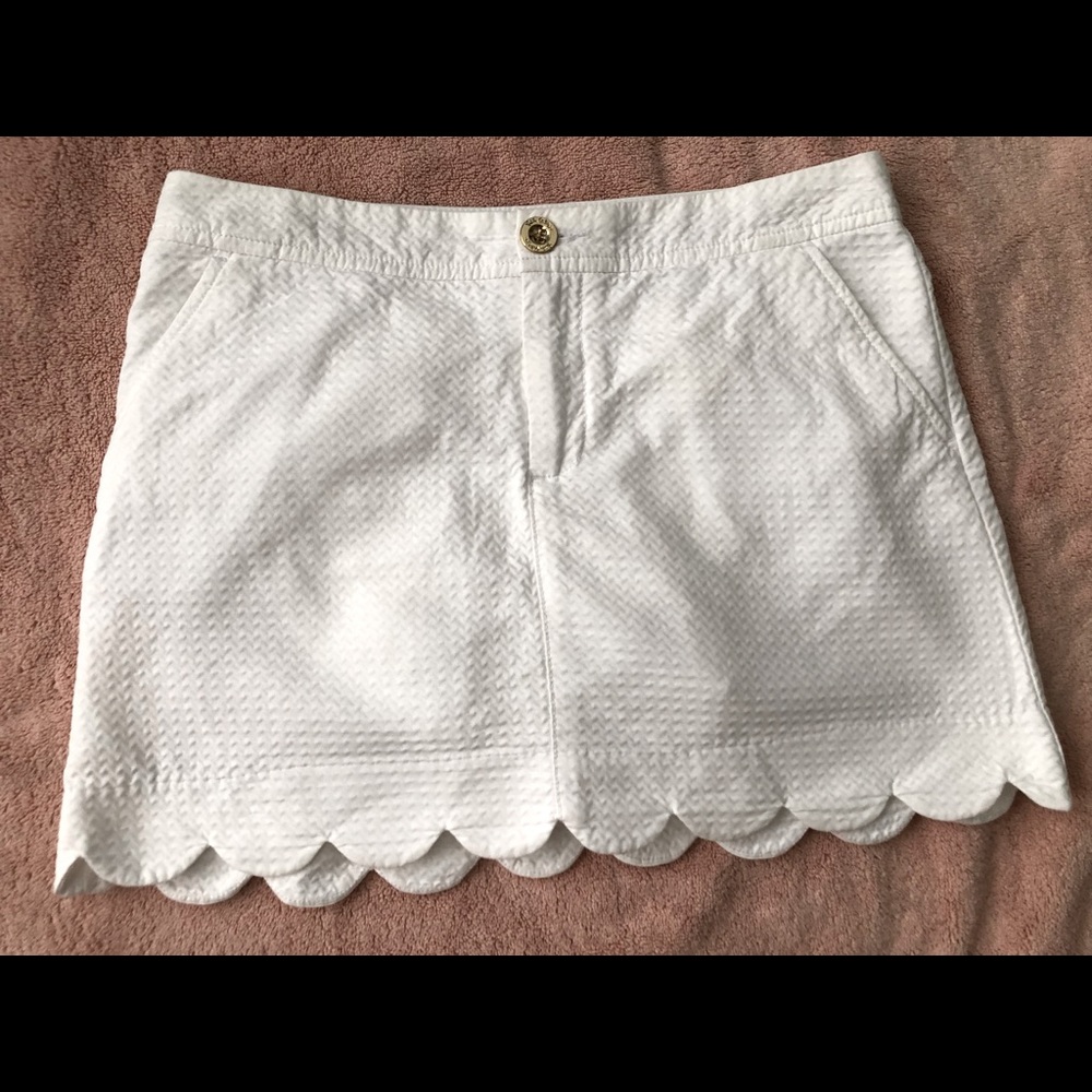 Lilly Pulitzer White Scalloped Skort